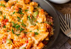 30 Minute One Pot Chicken & Pasta