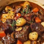 The Ultimate Guide to Cooking a Perfect Pot Roast with Potatoes and Carrots