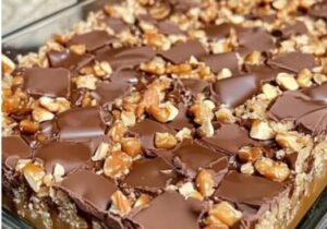 Caramel Chocolate Crunch Bars