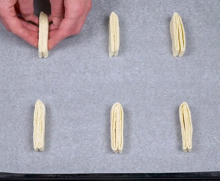 Palmiers: the delicious dessert recipe for buttery