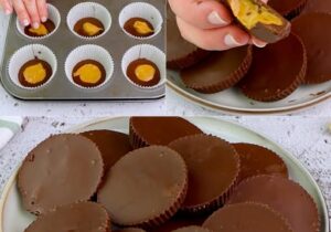 Easiest Homemade Peanut Butter Cups (3 Ingredients Only!)