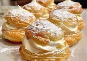 FAMOUS CREAM PUFFS