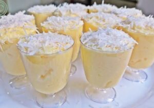 Mix 4 ingredients: Simple and easy creamy dessert