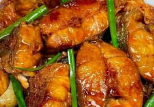 Braised Fish with Garlic, Ginger & Soy